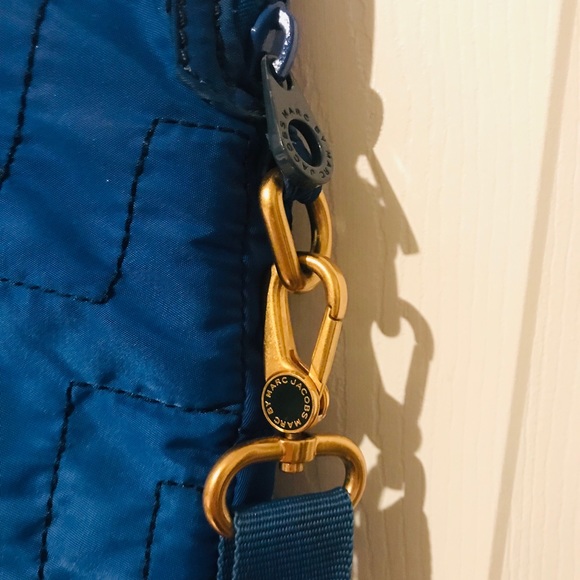 Blue Marc Jacobs laptop carrying shoulder bag - Picture 5 of 9